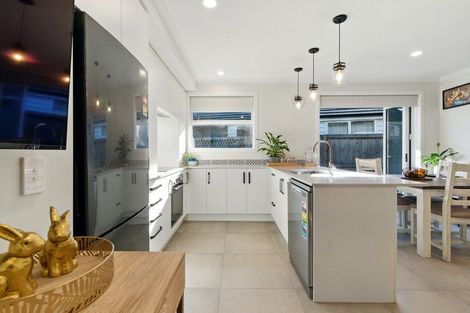 Photo of property in 14 Toi Place, Papamoa, 3118