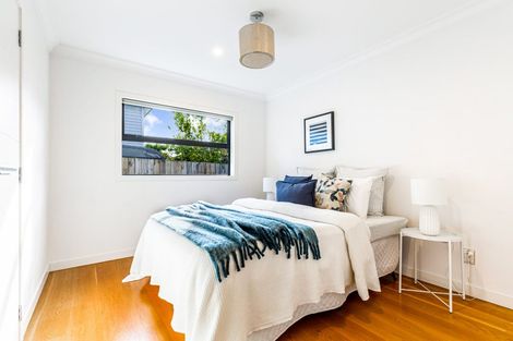 Photo of property in 49 Matipo Road, Te Atatu Peninsula, Auckland, 0610