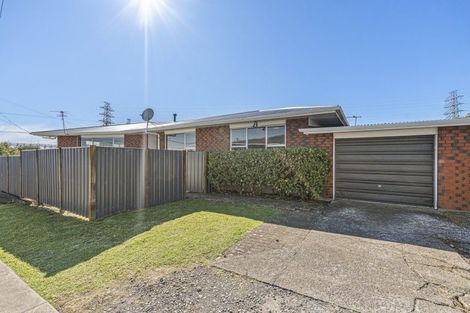 Photo of property in 12 Saxton Road, Upper Vogeltown, New Plymouth, 4310