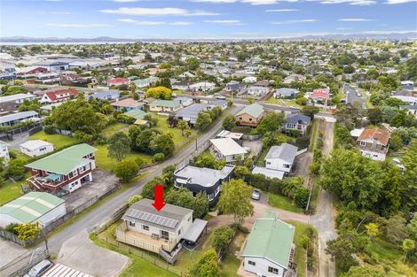 Photo of property in 25 Tawa Road, Te Atatu Peninsula, Auckland, 0610