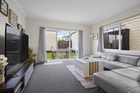 Photo of property in 35 Kanuka Road, Hobsonville, Auckland, 0616