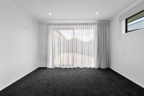 Photo of property in 26 Sycamore Grove, Lower Vogeltown, New Plymouth, 4310