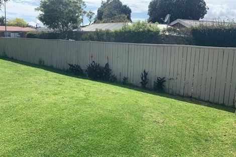 Photo of property in 2/69 Howe Street, Howick, Auckland, 2014