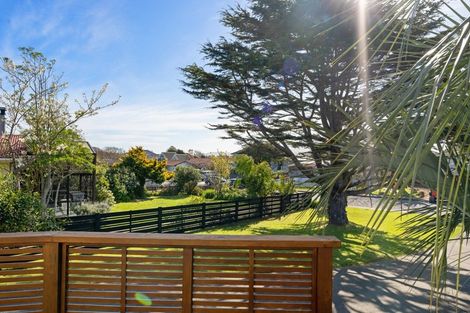 Photo of property in 16 Callender Terrace, Paraparaumu Beach, Paraparaumu, 5032