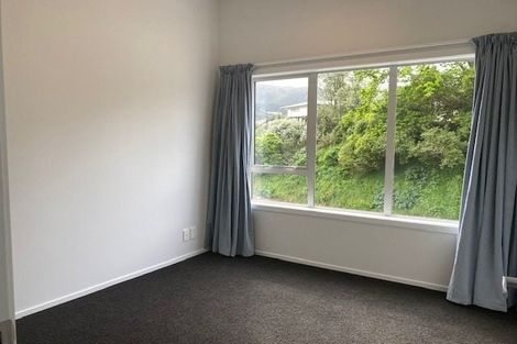 Photo of property in 28 Collins Avenue, Tawa, Wellington, 5028