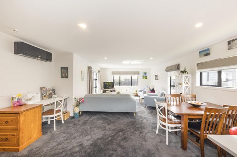 Photo of property in 24a Roberts Line, Kelvin Grove, Palmerston North, 4414