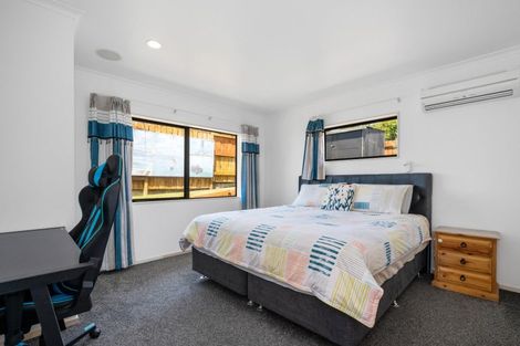 Photo of property in 14 Meadowviews Drive, Welcome Bay, Tauranga, 3112