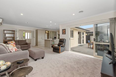 Photo of property in 19 Palliser Drive, Huntington, Hamilton, 3210