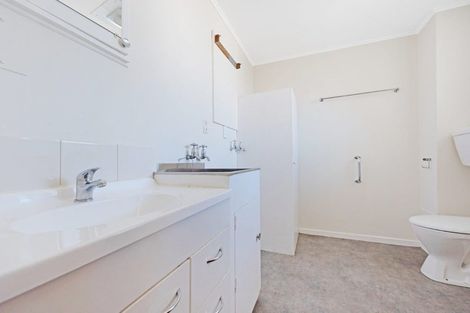 Photo of property in 18u2 Agra Crescent, Khandallah, Wellington, 6035