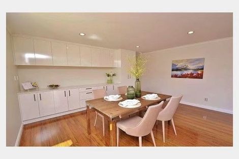 Photo of property in 42 San Prospero Crescent, Henderson, Auckland, 0612
