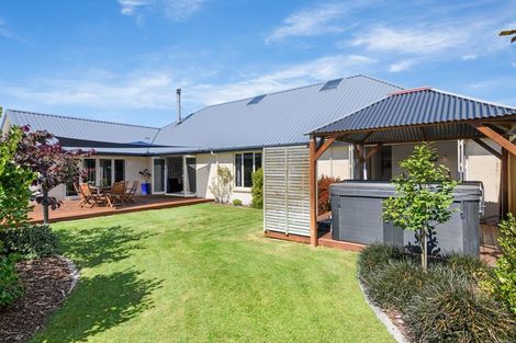 Photo of property in 25 Jozecom Place, Rolleston, 7614