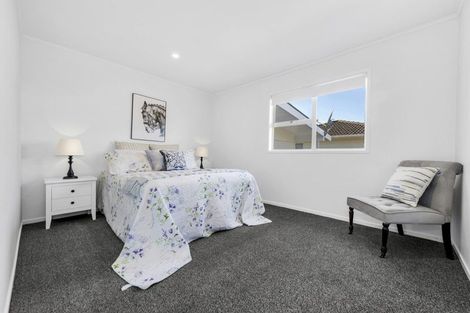 Photo of property in 5 Astor Place, Manurewa, Auckland, 2102
