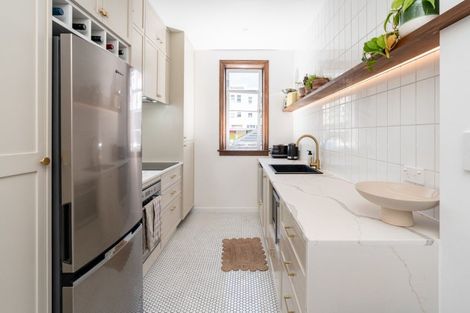 Photo of property in Norton Flats, 302u3 Willis Street, Aro Valley, Wellington, 6011
