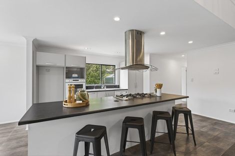 Photo of property in 327 Awai Road, Tarurutangi, New Plymouth, 4372