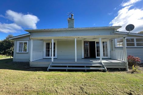 Photo of property in 76 Takapau Road, Tolaga Bay, 4077