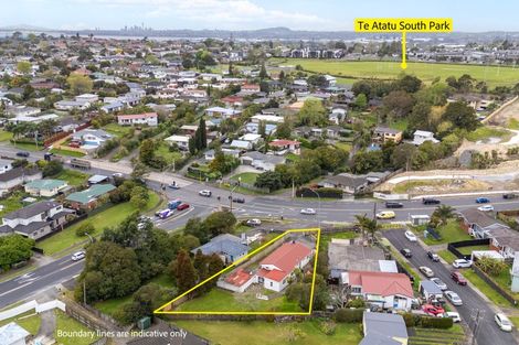 Photo of property in 114 Edmonton Road, Henderson, Auckland, 0612