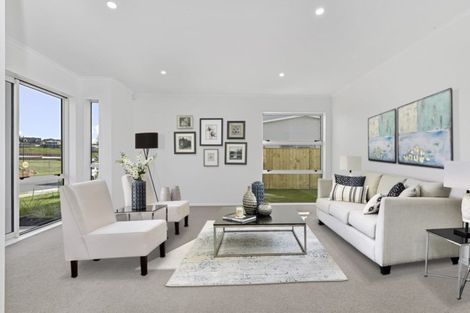 Photo of property in 13 Tyler Davies Drive, Red Beach, 0932