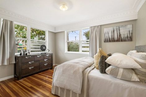 Photo of property in 1/46 Sunnynook Road, Sunnynook, Auckland, 0620