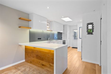 Photo of property in 8 Shelbourne Street, Nelson, 7010