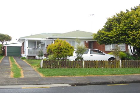 Photo of property in 38 Sunnypark Avenue, Rosehill, Papakura, 2113