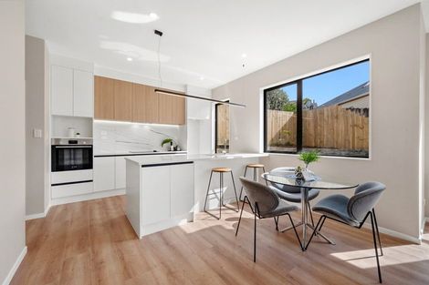 Photo of property in 50 Sandgate Avenue, Botany Downs, Auckland, 2010