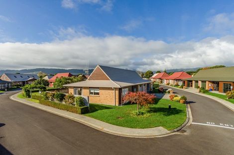 Photo of property in Rangeview Villas, 53/9 Fuller Close, Levin, 5510