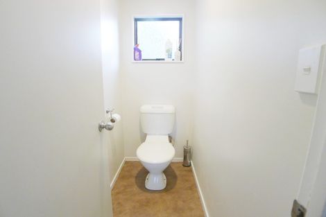 Photo of property in 23 Flaunty Place, West Harbour, Auckland, 0618