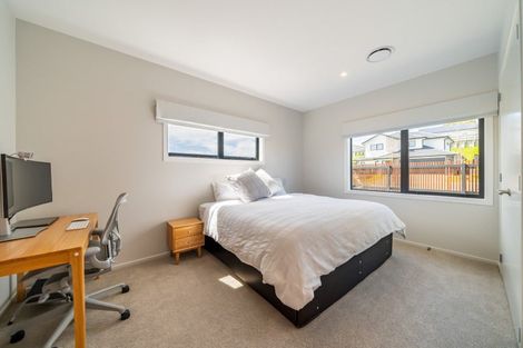 Photo of property in 16 Te Hoiere Street, Aotea, Porirua, 5024