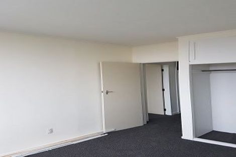Photo of property in Beresford Apartments, 17/118u Russell Terrace, Berhampore, Wellington, 6023