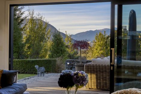 Photo of property in 3 Mckellar Drive, Jacks Point, Queenstown, 9371