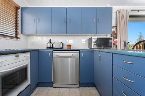 Photo of property in 2/115 Harbour Road, Ohope, 3121