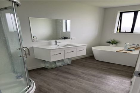 Photo of property in 1 Okoreka Road, Glenbrook, 2681