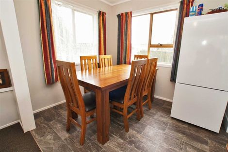 Photo of property in 16 Coventry Road, Melville, Hamilton, 3206