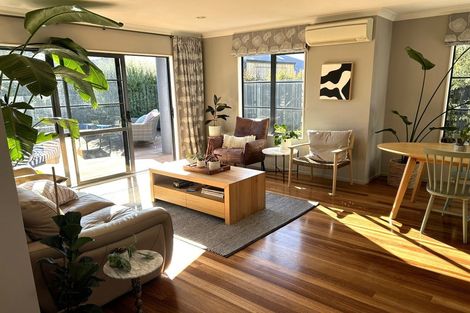 Photo of property in 14 Scott Place, Havelock North, 4130