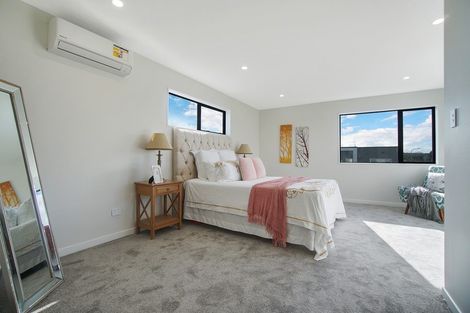 Photo of property in 2 Laquinta Place, Flat Bush, Auckland, 2019