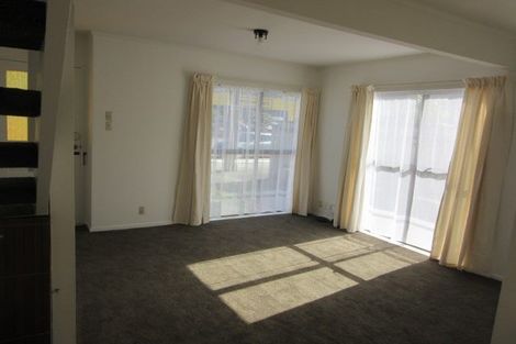 Photo of property in 103f2 Rongotai Road, Kilbirnie, Wellington, 6022