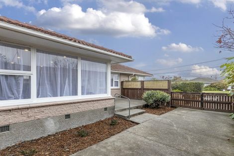 Photo of property in 32 Compton Street, Woolston, Christchurch, 8062