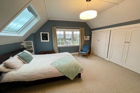 Photo of property in 10 Paisley Terrace, Karori, Wellington, 6012