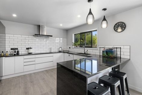 Photo of property in 8 Gladys Place, Levin, 5510