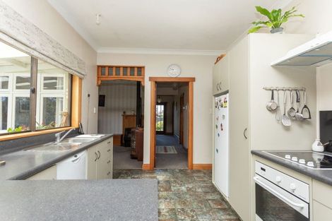 Photo of property in 22 Hunter Street, Dannevirke, 4930