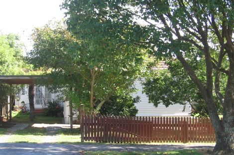 Photo of property in 6 Koromiko Street, New Lynn, Auckland, 0600