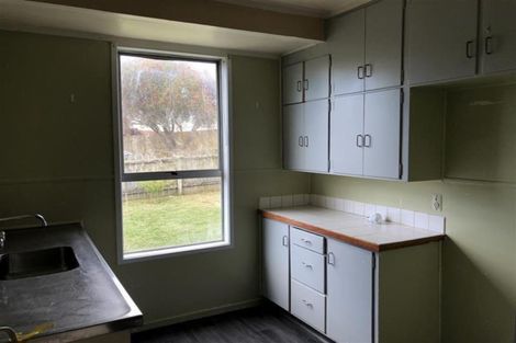 Photo of property in 61 Harrington Road, Henderson, Auckland, 0610