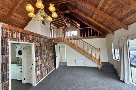 Photo of property in 21 Woodfield Avenue, Roslyn, Palmerston North, 4414