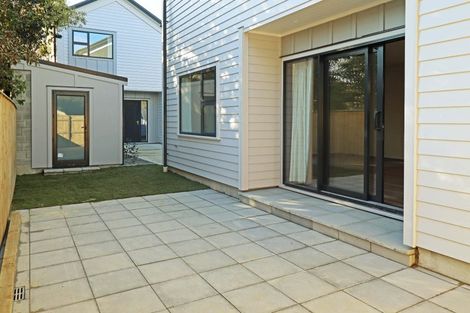 Photo of property in 1/1105 Fergusson Drive, Clouston Park, Upper Hutt, 5018