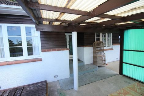 Photo of property in 212 Godley Road, Titirangi, Auckland, 0604