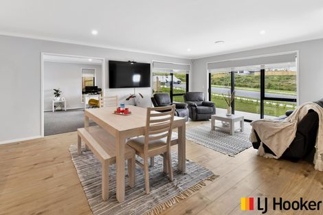 Photo of property in 40 Peacock Place, Pokeno, 2402