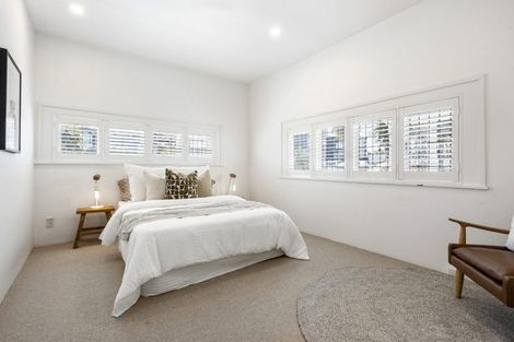 Photo of property in 2/40a Norwood Road, Bayswater, Auckland, 0622