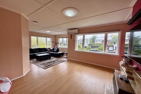 Photo of property in 28 Richmond Avenue, Karori, Wellington, 6012