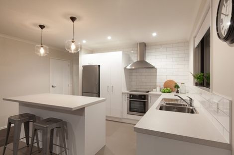 Photo of property in 4 Len Hale Place, Parklands, Christchurch, 8083