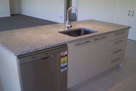 Photo of property in 28 Mokihi Gardens, Hillmorton, Christchurch, 8024
